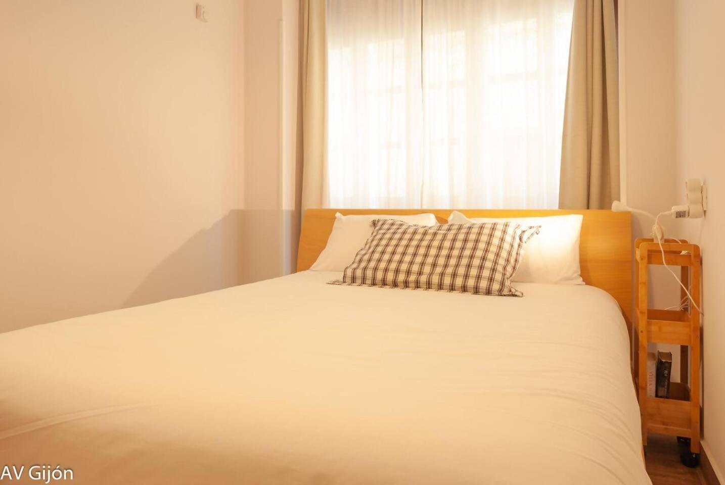 Ferienwohnung Av Begona 4 Centro Gijón Exterior foto